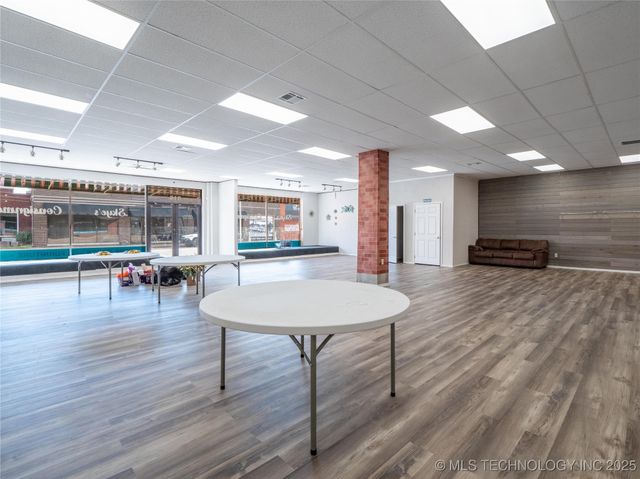 319 E Choctaw, Mcalester, OK 74501