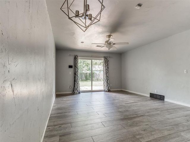 105 Paul Avenue, Yukon, OK 73099