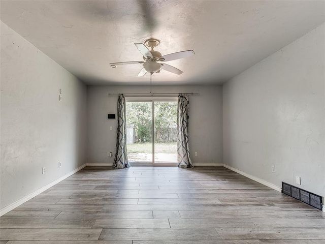 105 Paul Avenue, Yukon, OK 73099
