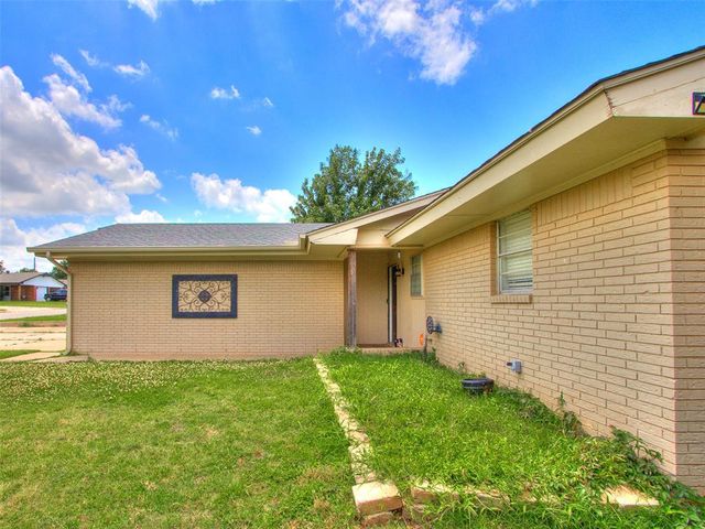 105 Paul Avenue, Yukon, OK 73099