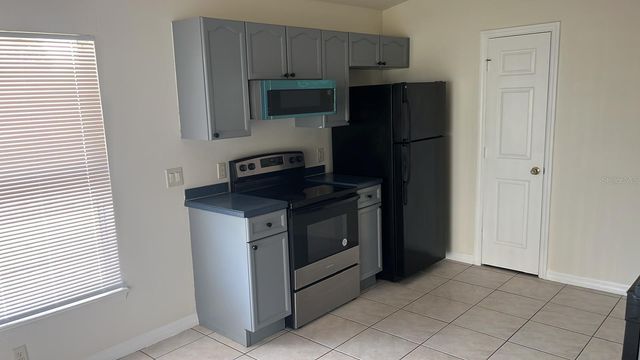 542 LAKEVIEW COURT, Kissimmee, FL 34759