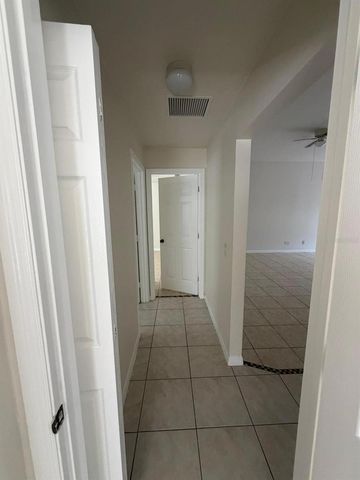 542 LAKEVIEW COURT, Kissimmee, FL 34759