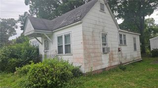 705 Canal Dr DR, Chesapeake, VA 23323