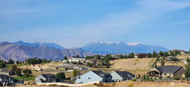 106 Heather Lane, Wenatchee, WA 98801