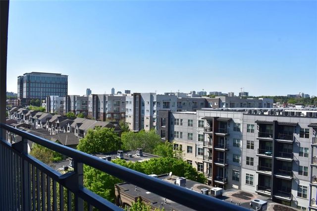 711 Cosmopolitan NE Drive 715, Atlanta, GA 30324