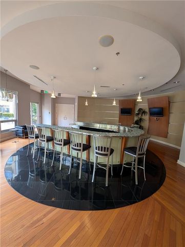 711 Cosmopolitan NE Drive 715, Atlanta, GA 30324