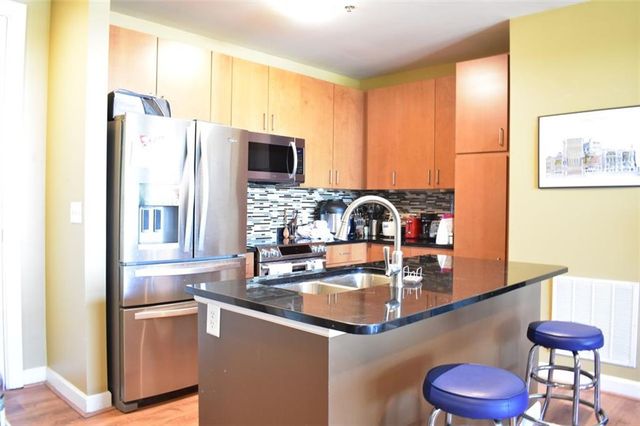 711 Cosmopolitan NE Drive 715, Atlanta, GA 30324