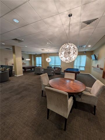 711 Cosmopolitan NE Drive 715, Atlanta, GA 30324