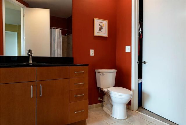 711 Cosmopolitan NE Drive 715, Atlanta, GA 30324