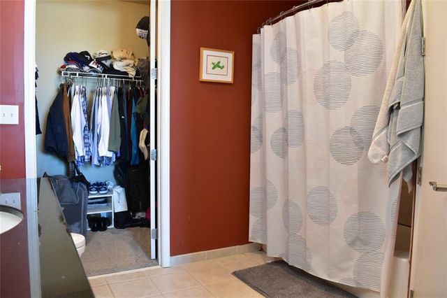 711 Cosmopolitan NE Drive 715, Atlanta, GA 30324