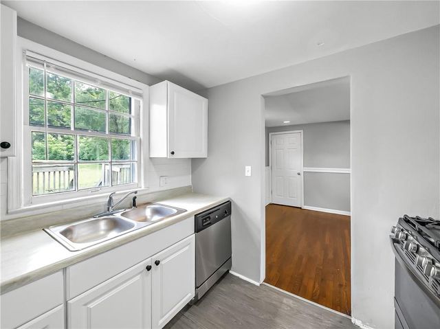 3117 S Crysler Avenue, Independence, MO 64055