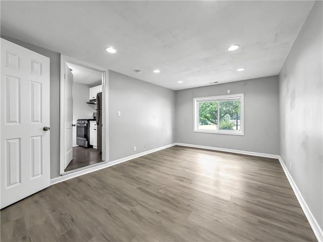 3117 S Crysler Avenue, Independence, MO 64055