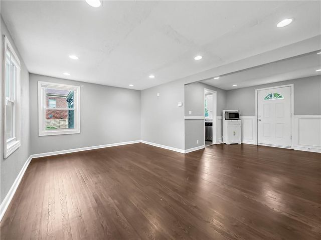 3117 S Crysler Avenue, Independence, MO 64055