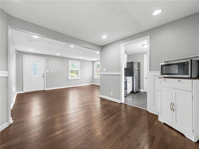 3117 S Crysler Avenue, Independence, MO 64055