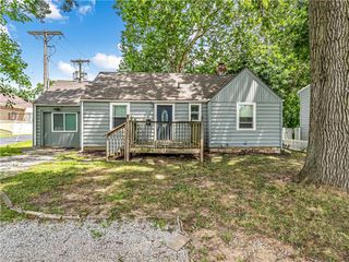 3117 S Crysler Avenue, Independence, MO 64055