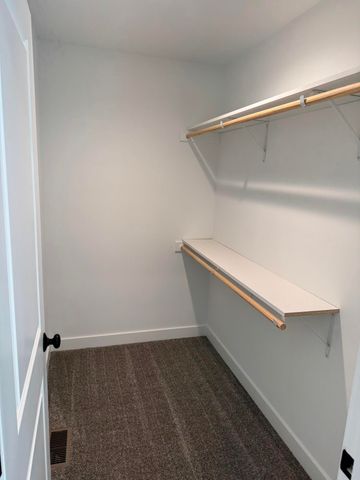 821 9th Street SW 10b, Demotte, IN 46310