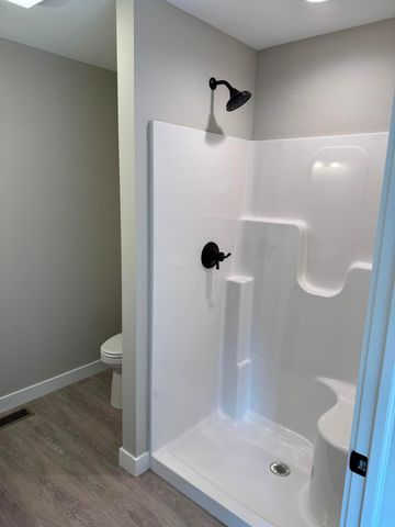 821 9th Street SW 10b, Demotte, IN 46310