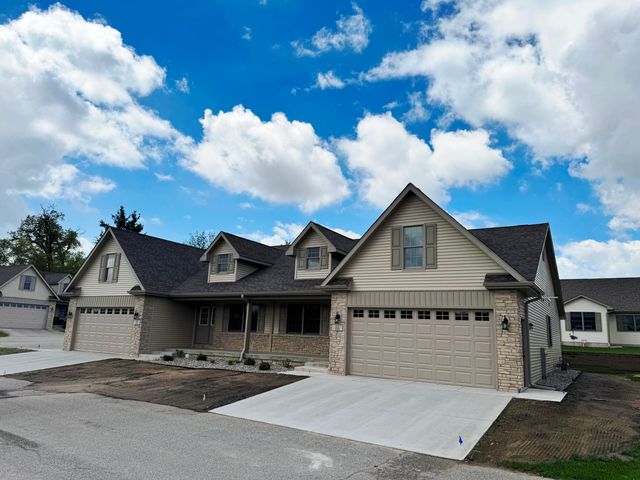 821 9th Street SW 10b, Demotte, IN 46310