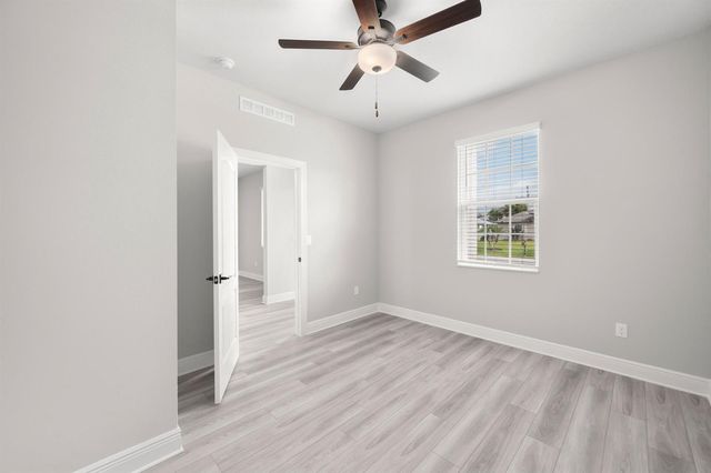1526 SW Nervia Avenue, Port St. Lucie, FL 34953