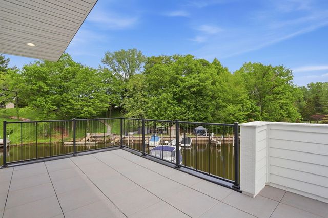 1 N Bailey Avenue 1, South Haven, MI 49090