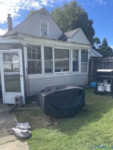 6741 Strathmore Rd, Chesterfield, VA 23237