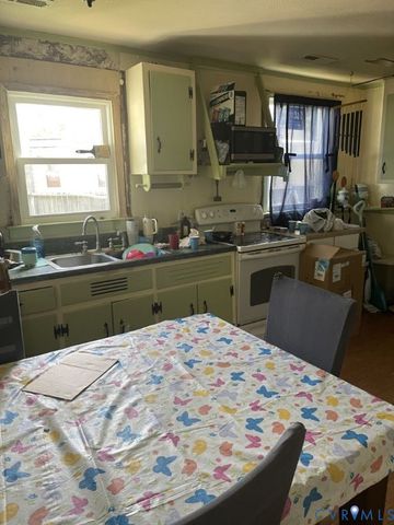 6741 Strathmore Rd, Chesterfield, VA 23237