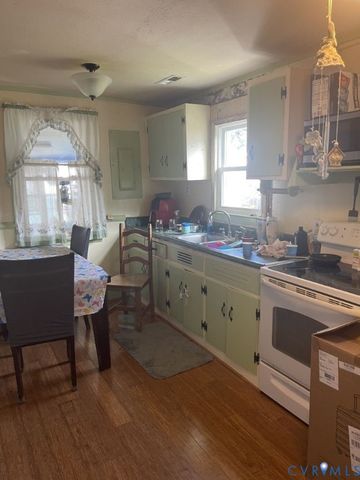 6741 Strathmore Rd, Chesterfield, VA 23237