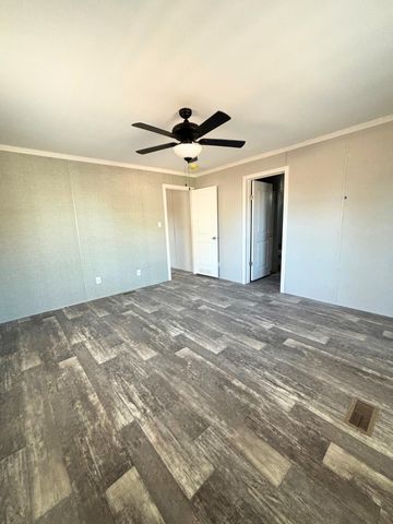 225 Gensen Drive SW, Los Lunas, NM 87031