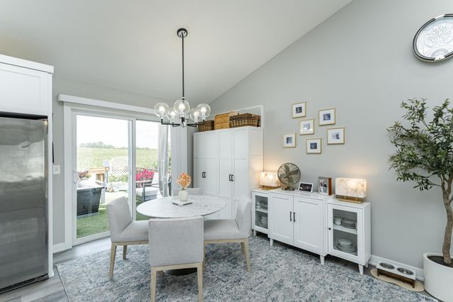 2226 Marvs Lane NE, Stewartville, MN 55976