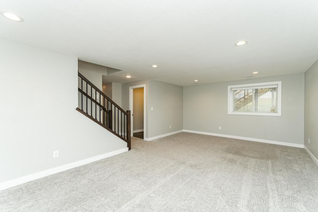 2226 Marvs Lane NE, Stewartville, MN 55976