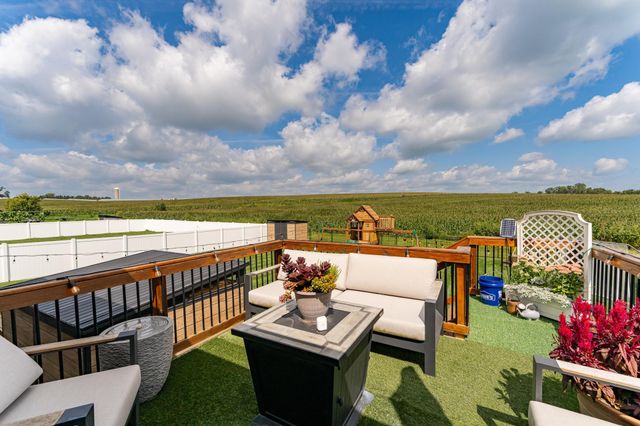 2226 Marvs Lane NE, Stewartville, MN 55976