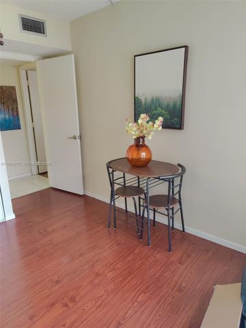 4168 Inverrary Drive 301, Lauderhill, FL 33319