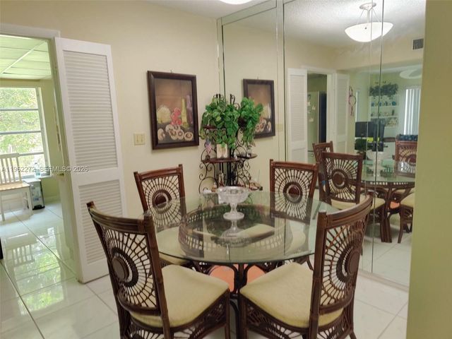 4168 Inverrary Drive 301, Lauderhill, FL 33319