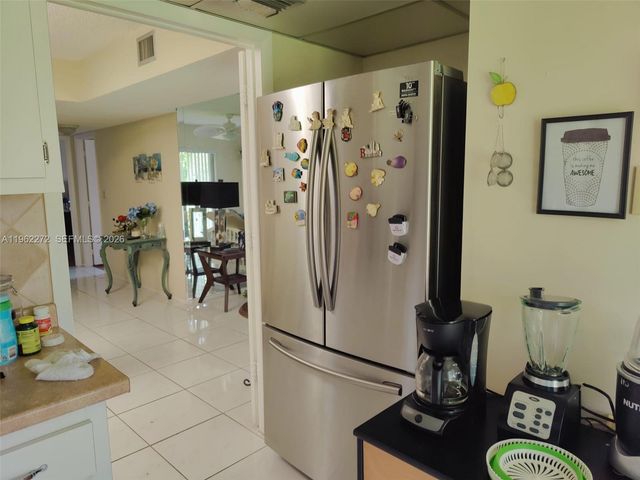 4168 Inverrary Drive 301, Lauderhill, FL 33319