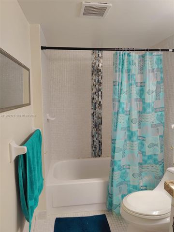 4168 Inverrary Drive 301, Lauderhill, FL 33319