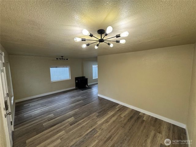 204 2nd Ave Avenue N, Algona, WA 98001