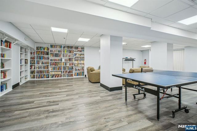 555 North Avenue 25-K, Fort Lee, NJ 07024