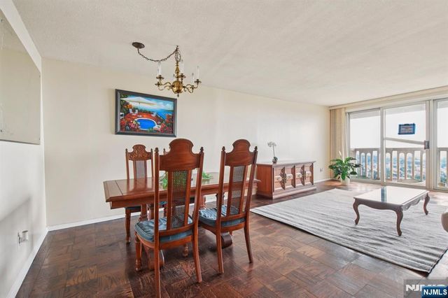 555 North Avenue 25-K, Fort Lee, NJ 07024