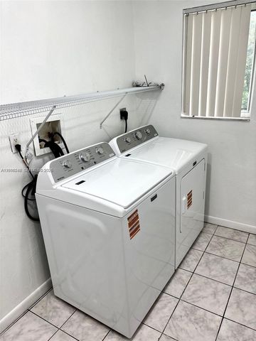 2345 Douglas St 0, Hollywood, FL 33020