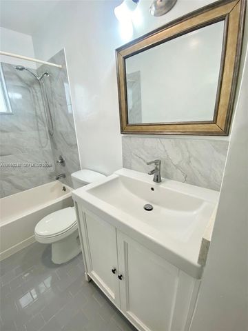 2345 Douglas St 0, Hollywood, FL 33020