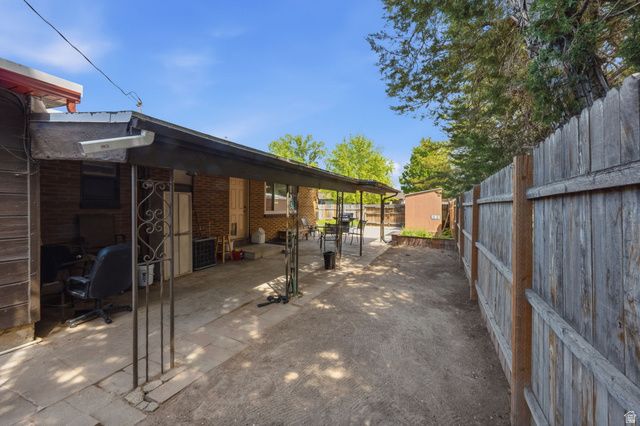 565 W 5465 S, Murray, UT 84123