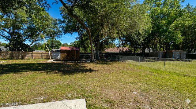 43 Southern Magnolia Drive, Beaufort, SC 29907