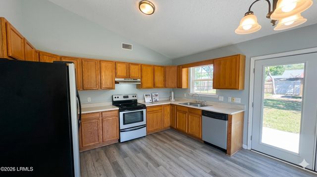 43 Southern Magnolia Drive, Beaufort, SC 29907