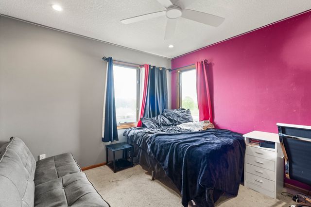 1208 E 18th Street, Norwalk, IA 50211