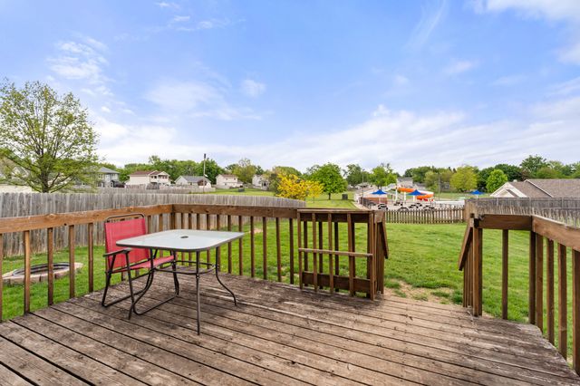1208 E 18th Street, Norwalk, IA 50211