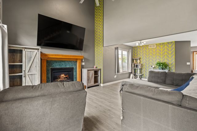 1208 E 18th Street, Norwalk, IA 50211