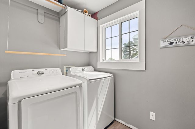 1208 E 18th Street, Norwalk, IA 50211