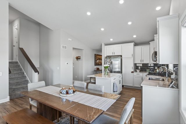 12420 Amber Drive, Rogers, MN 55374