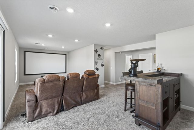 12420 Amber Drive, Rogers, MN 55374