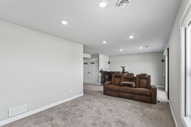 12420 Amber Drive, Rogers, MN 55374